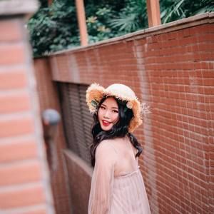 Meet your Posher, Jingjing